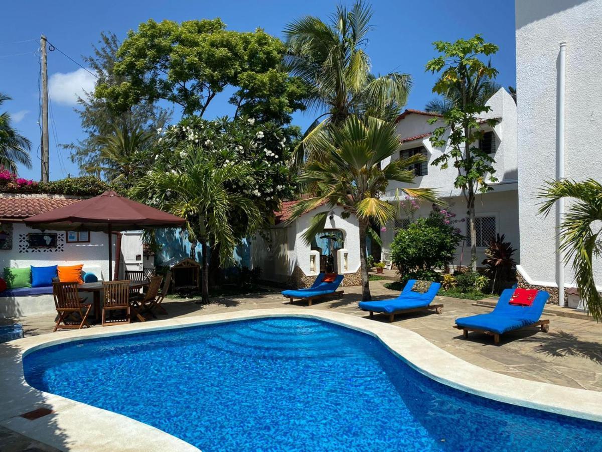 Luciano & Grace Apartments Watamu Extérieur photo
