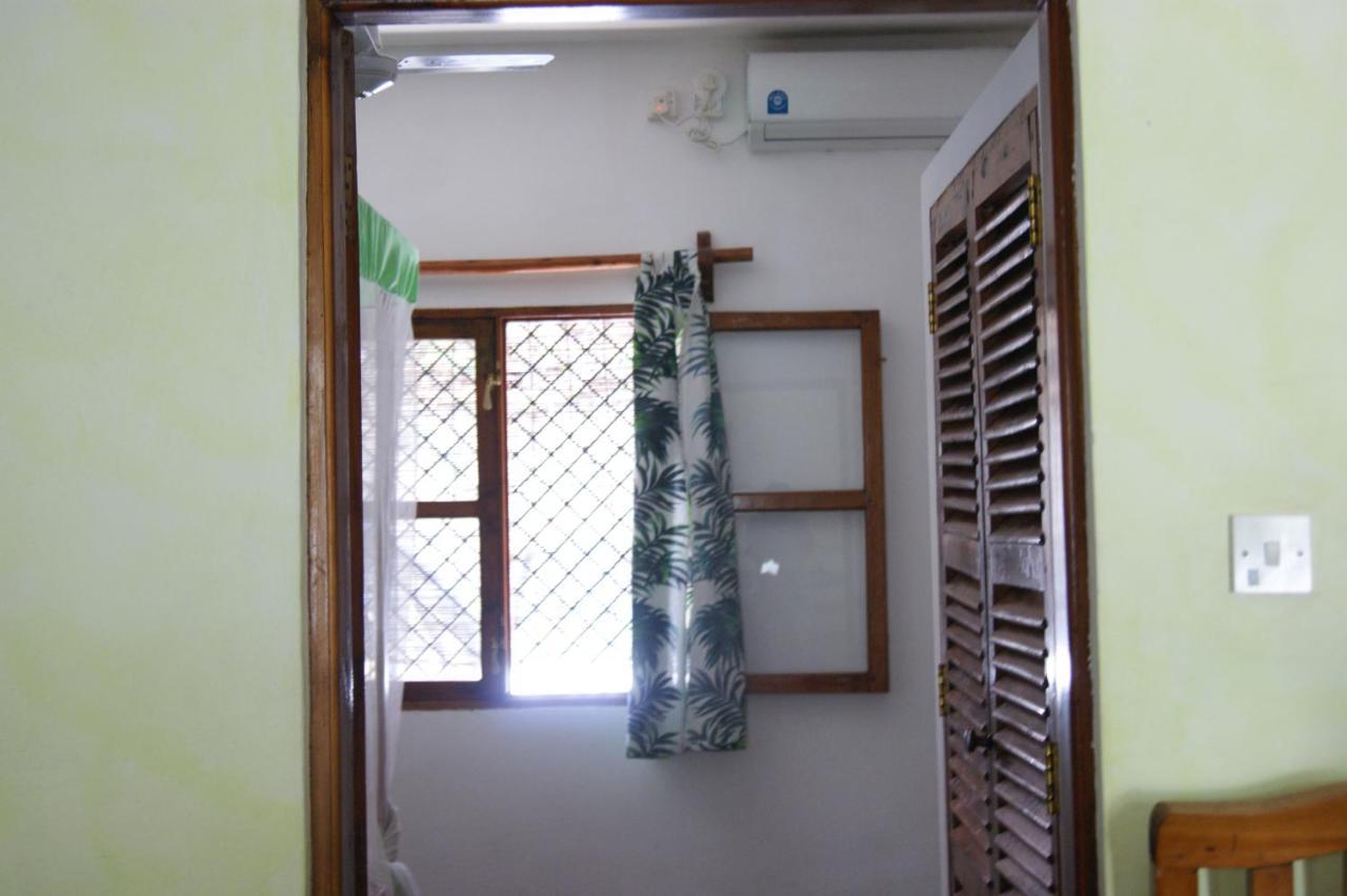 Luciano & Grace Apartments Watamu Extérieur photo