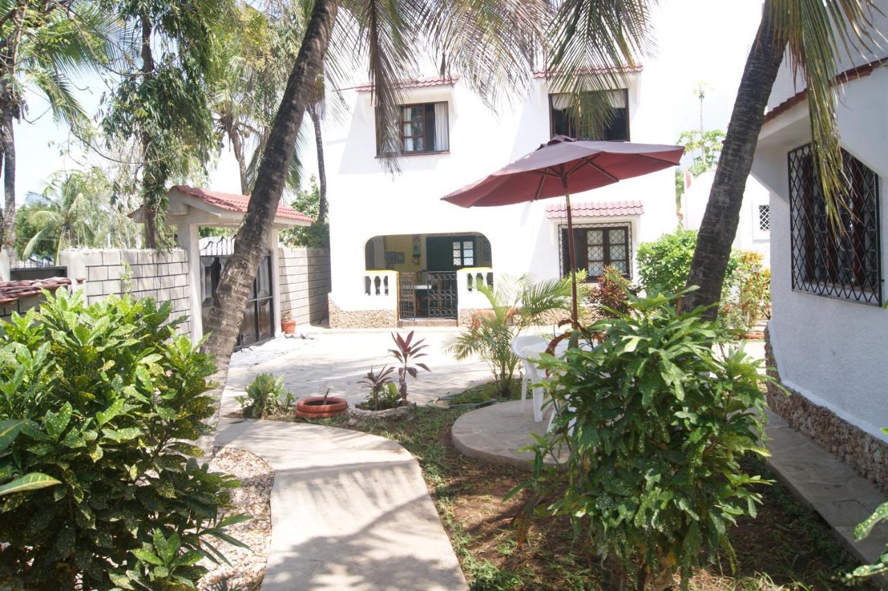Luciano & Grace Apartments Watamu Extérieur photo
