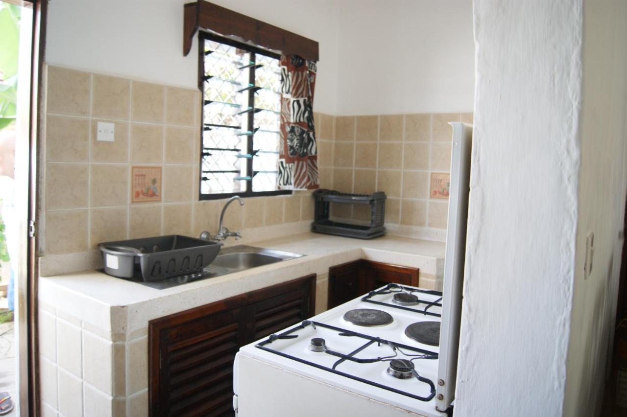 Luciano & Grace Apartments Watamu Extérieur photo